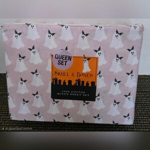 Skull & Bones Pink Ghost Queen Bed Sheet Set NEW ~ Halloween